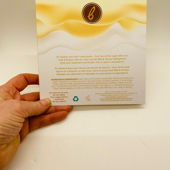 NWT BEAUTY BAKERIE Milk & Honey Highlighting Palette - Picture 7 of 8